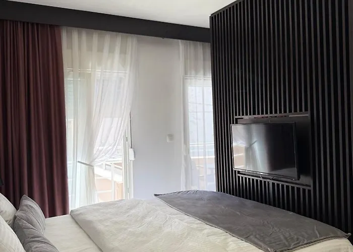 Apartments & Rooms Villa Zaad